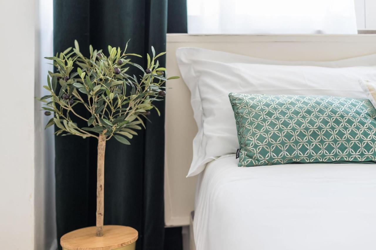 Lisbon Airport Suites Bagian luar foto