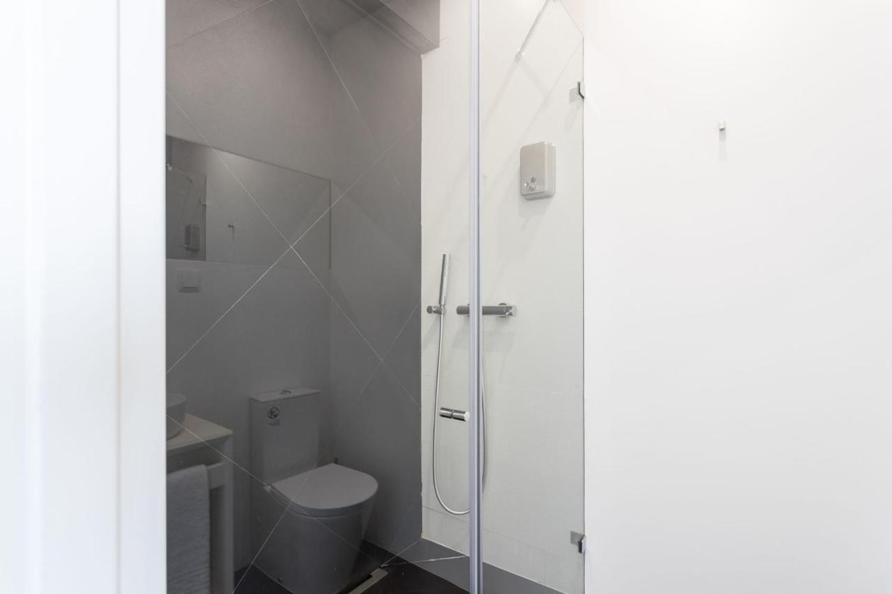 Lisbon Airport Suites Bagian luar foto