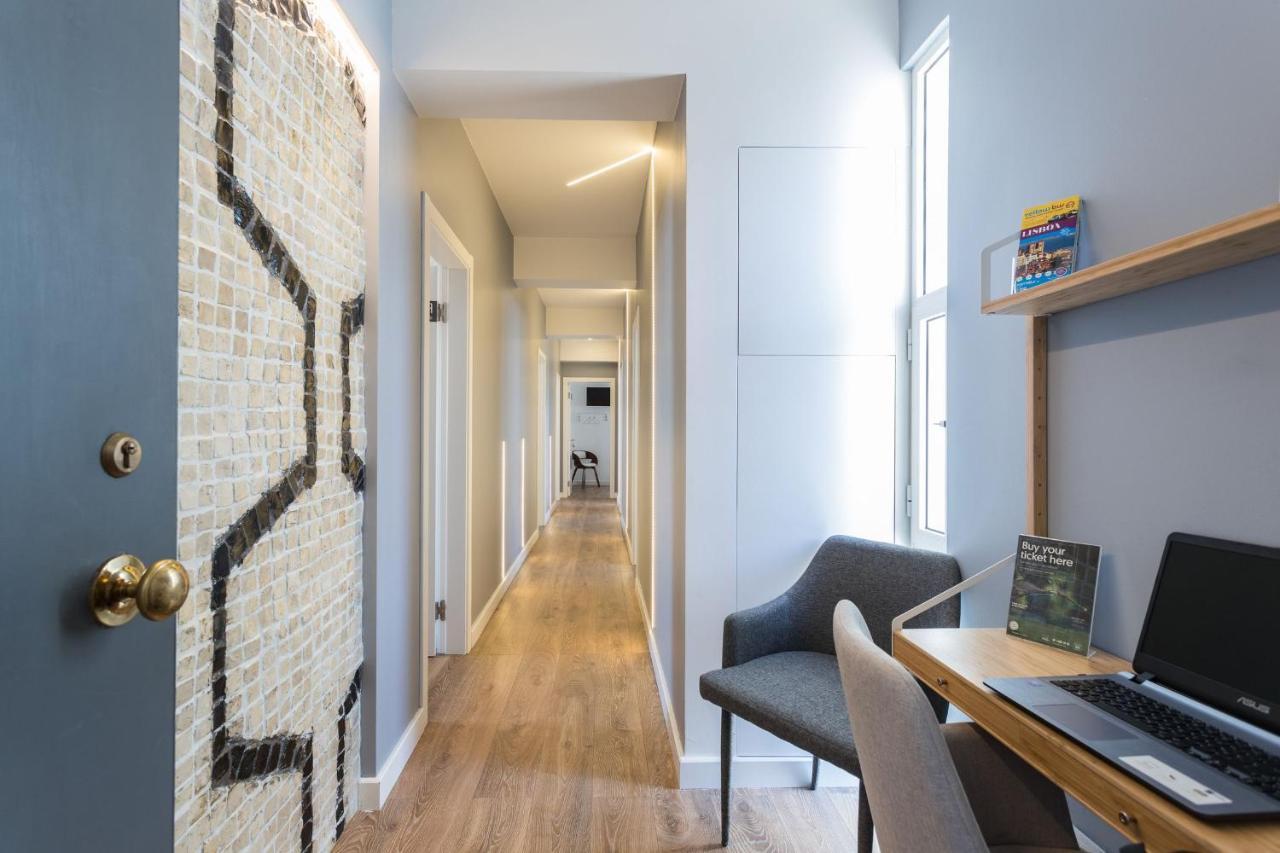 Lisbon Airport Suites Bagian luar foto