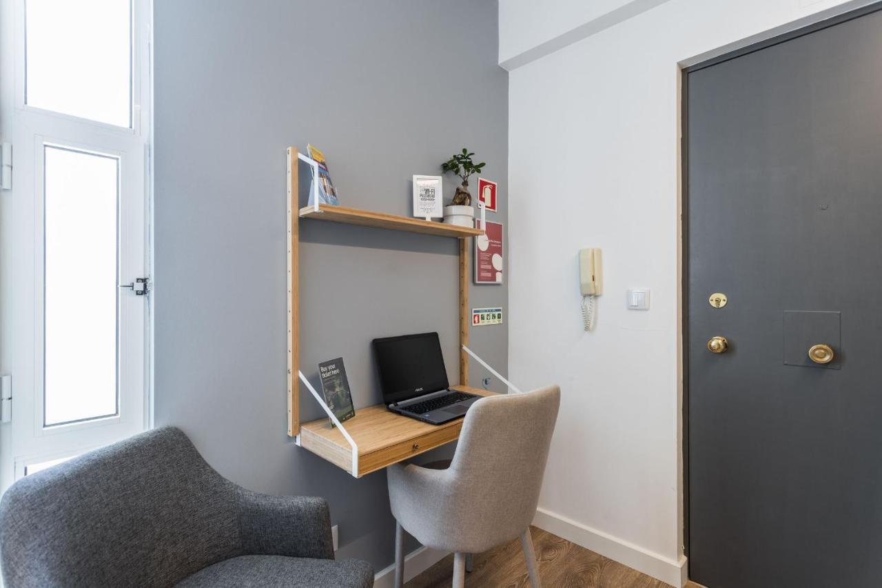 Lisbon Airport Suites Bagian luar foto