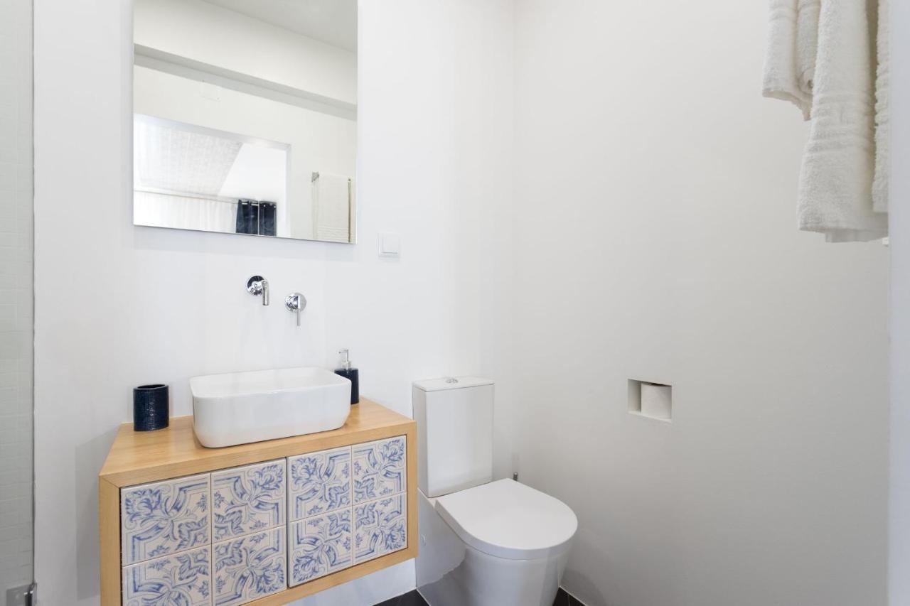 Lisbon Airport Suites Bagian luar foto