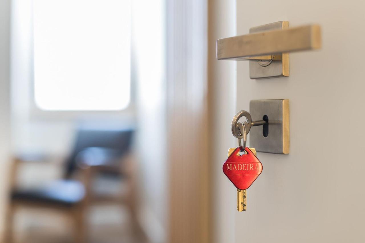 Lisbon Airport Suites Bagian luar foto