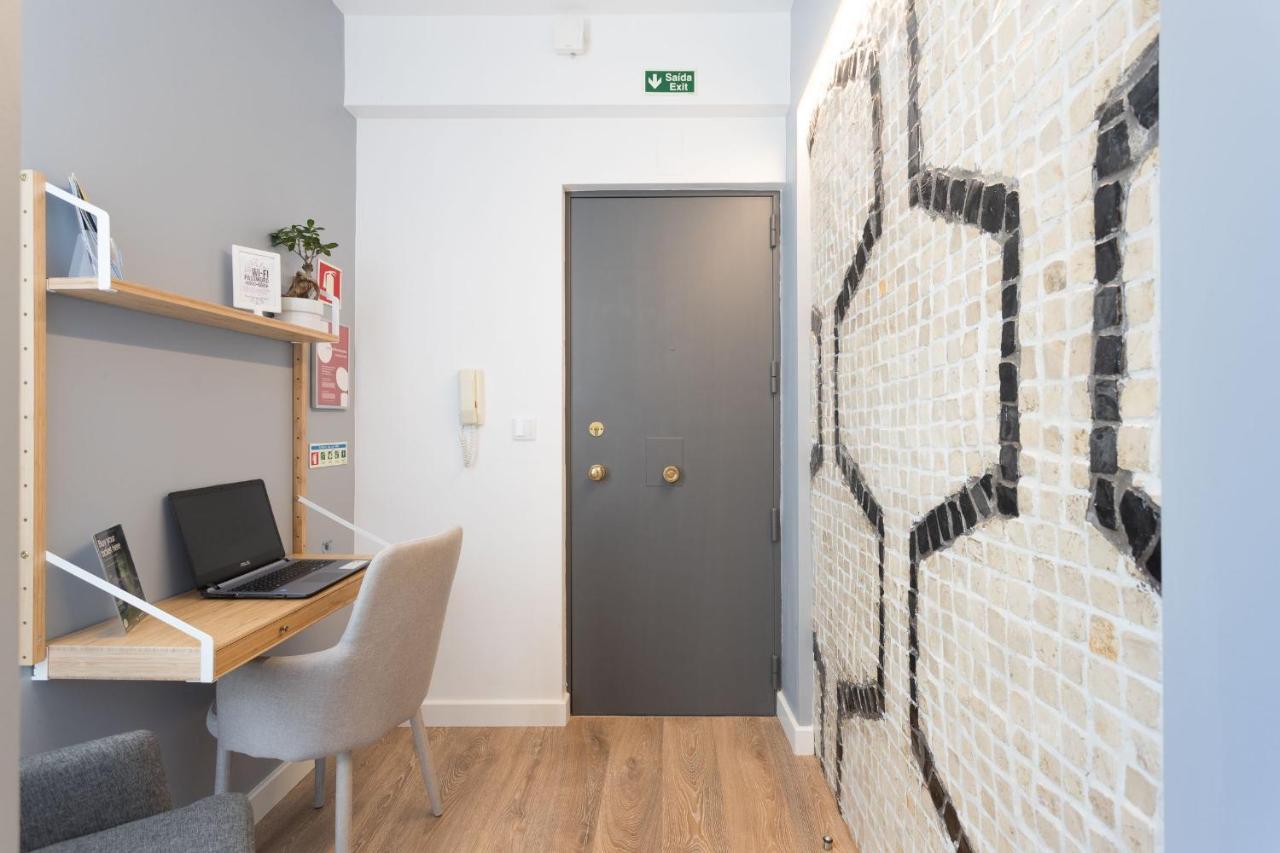 Lisbon Airport Suites Bagian luar foto