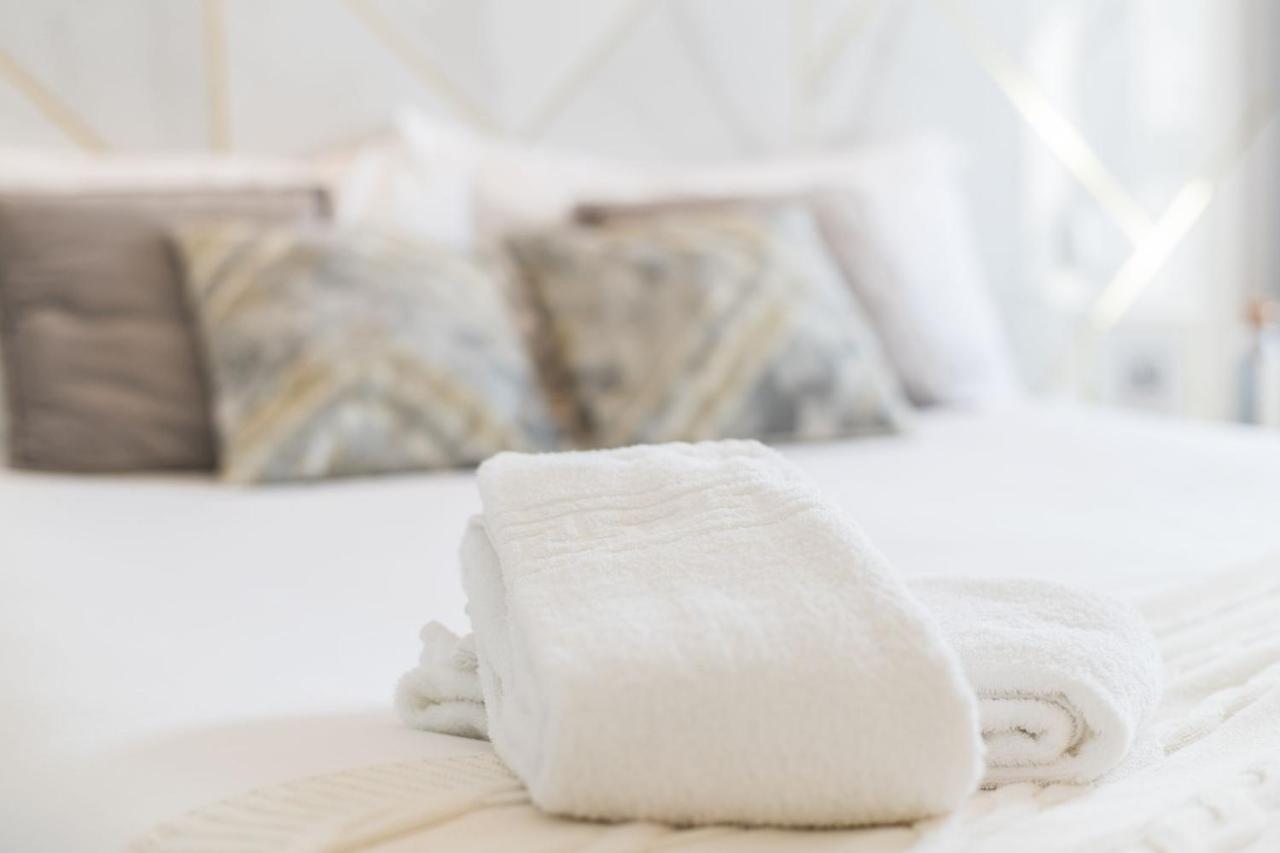 Lisbon Airport Suites Bagian luar foto